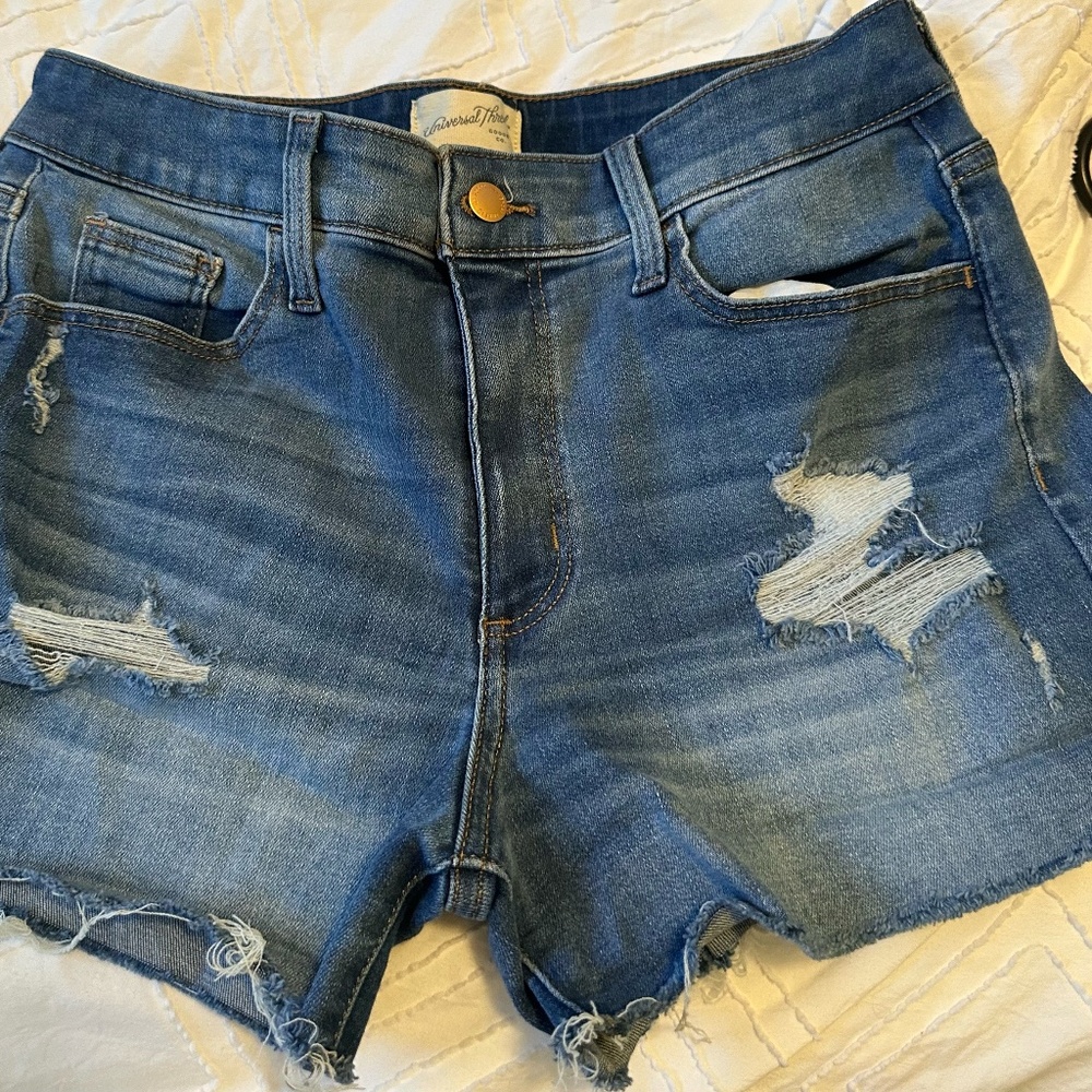 Universal Thread Jean Shorts – Classic Blue Wash